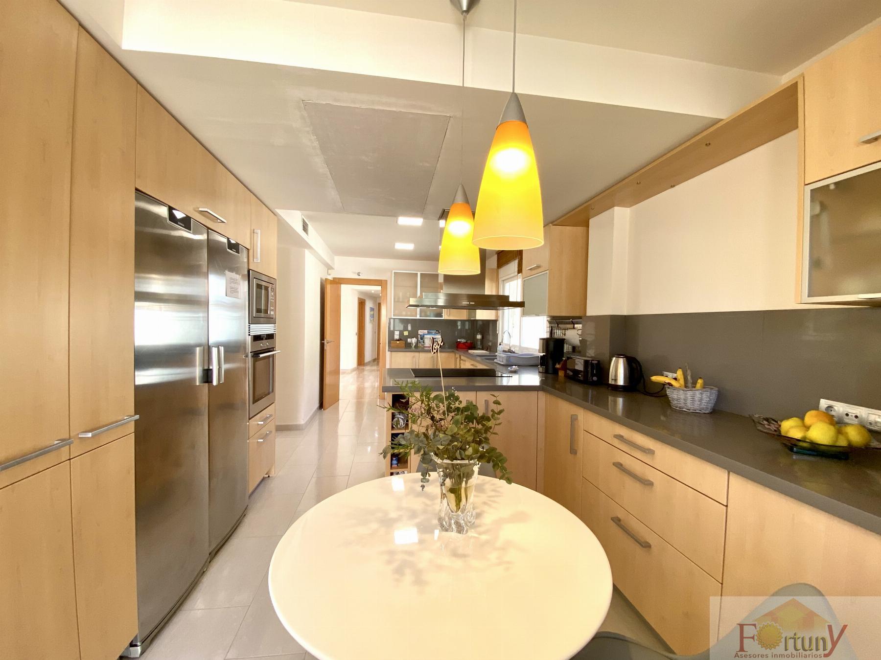 For sale of chalet in Almuñécar