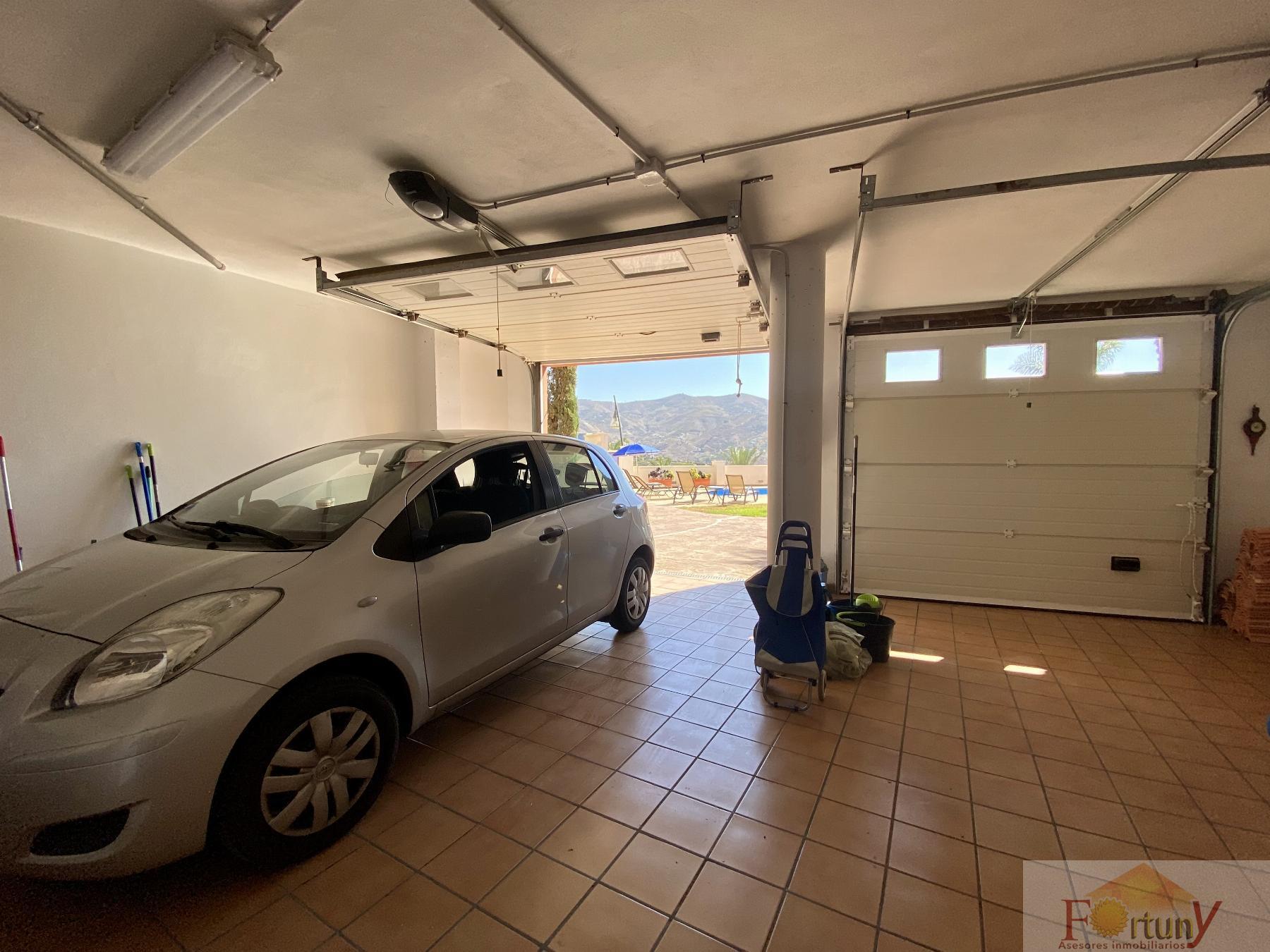 For sale of chalet in Almuñécar