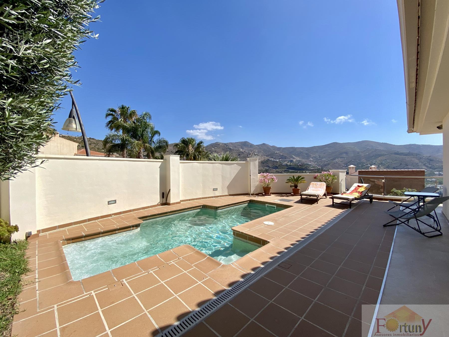 For sale of chalet in Almuñécar