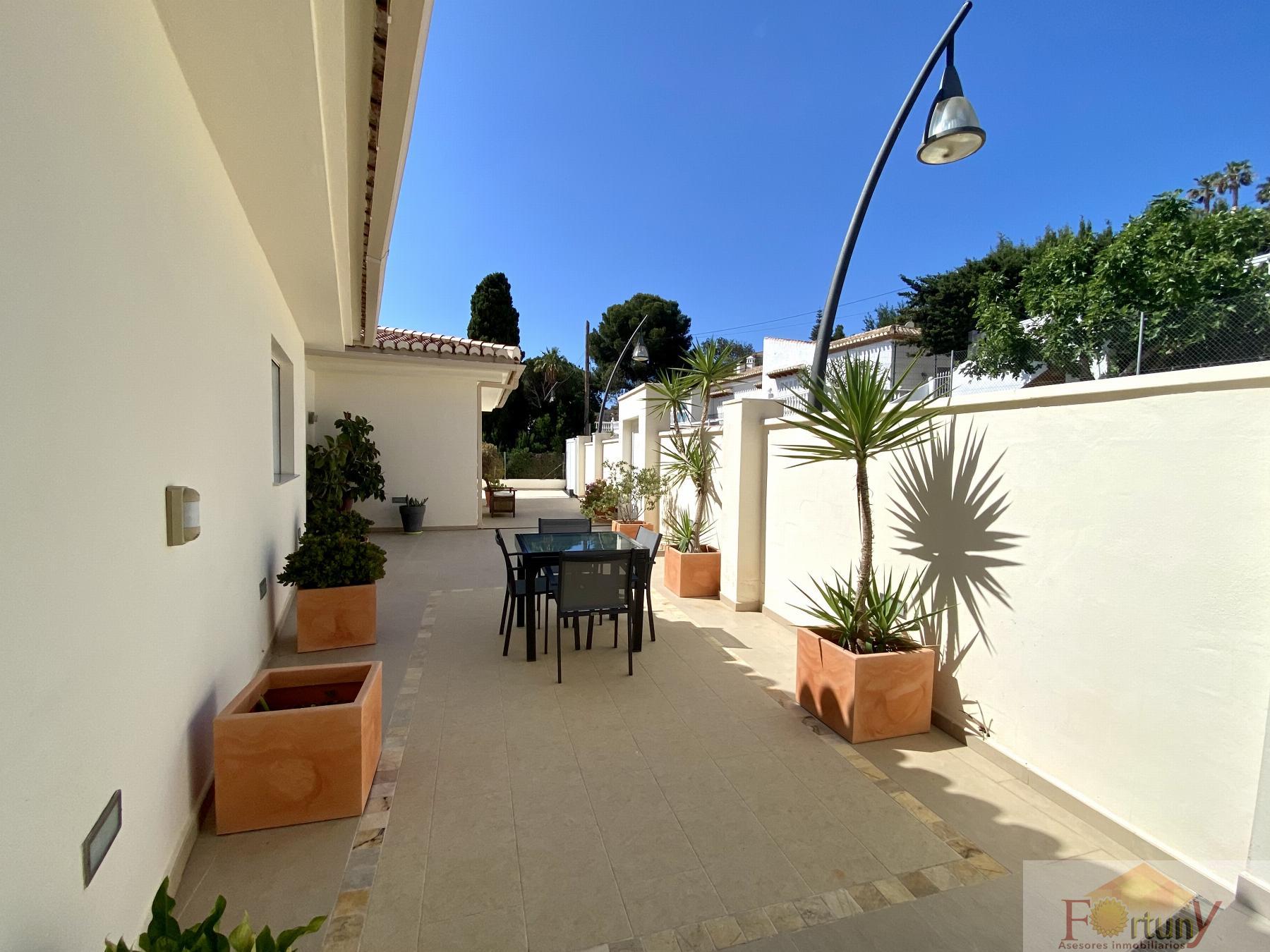 For sale of chalet in Almuñécar