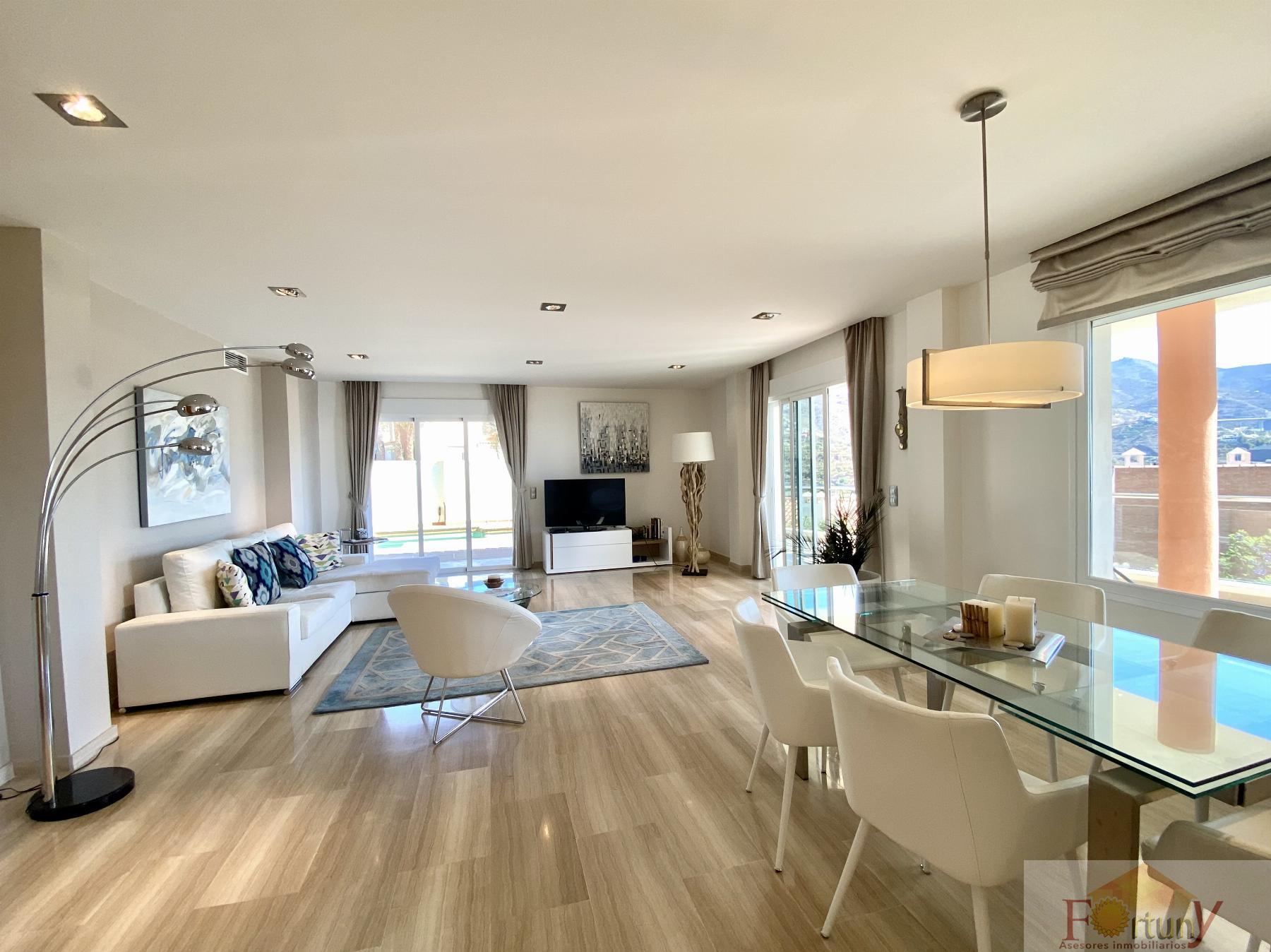 For sale of chalet in Almuñécar