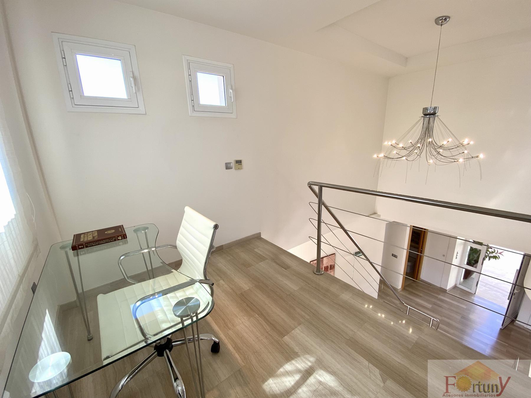 For sale of chalet in Almuñécar