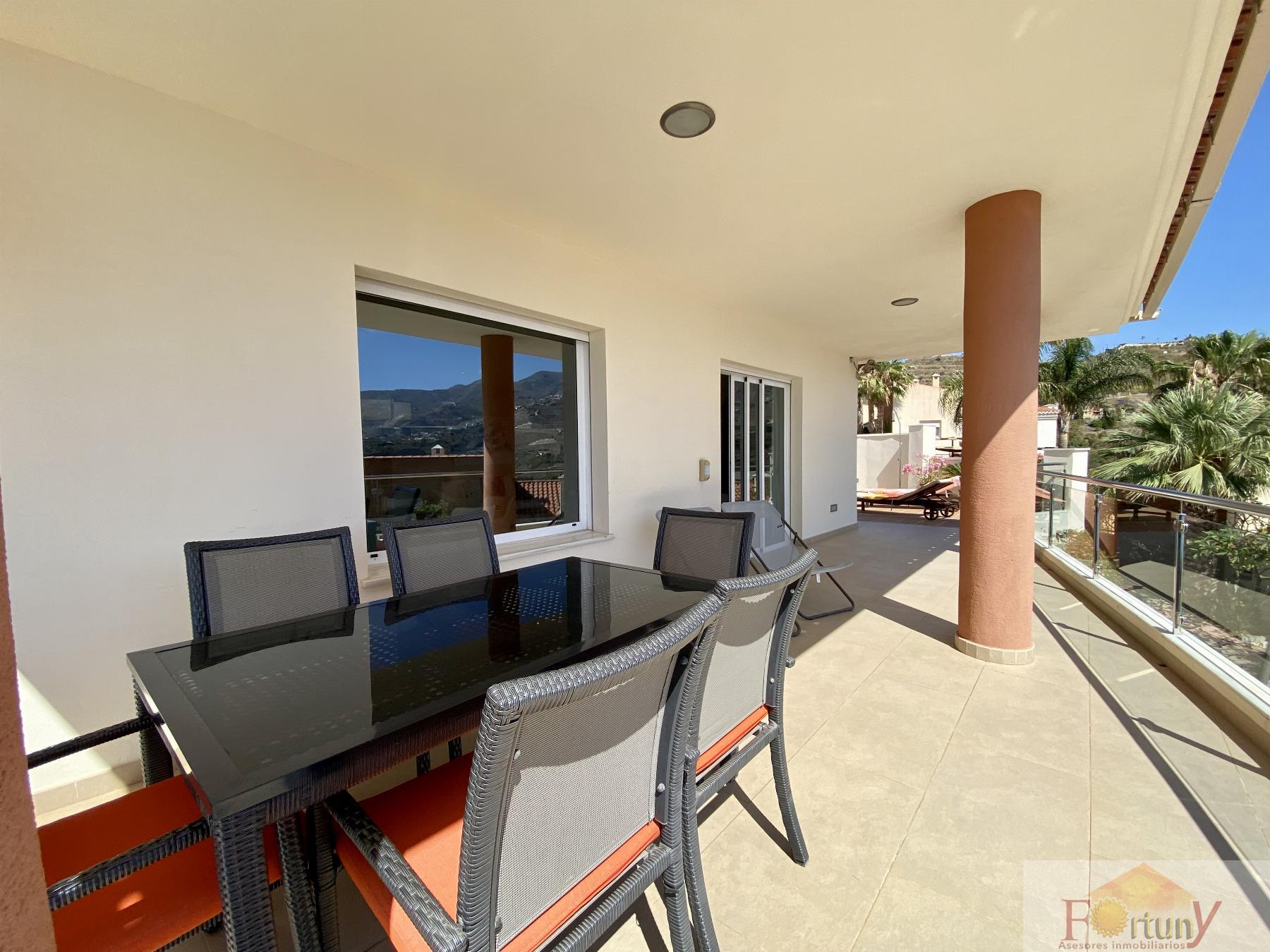 For sale of chalet in Almuñécar