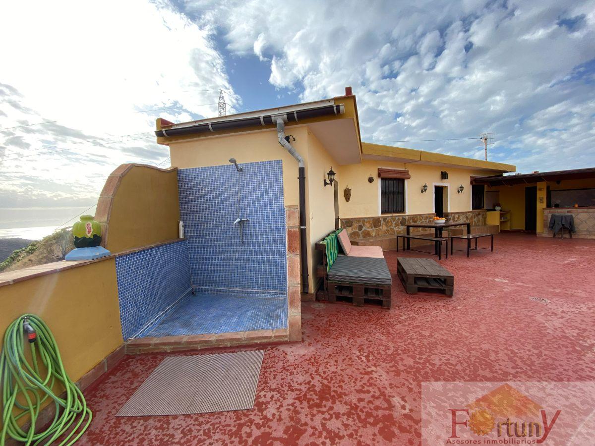 For sale of rural property in Almuñécar