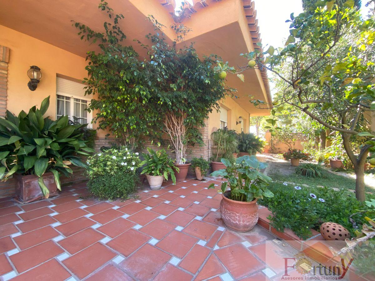 For sale of house in La Herradura