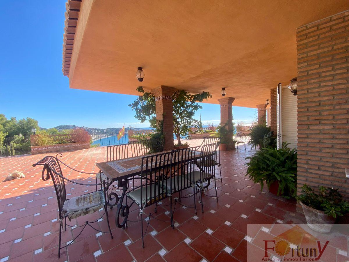 For sale of house in La Herradura