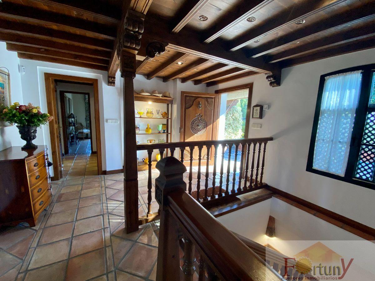 For sale of villa in La Herradura