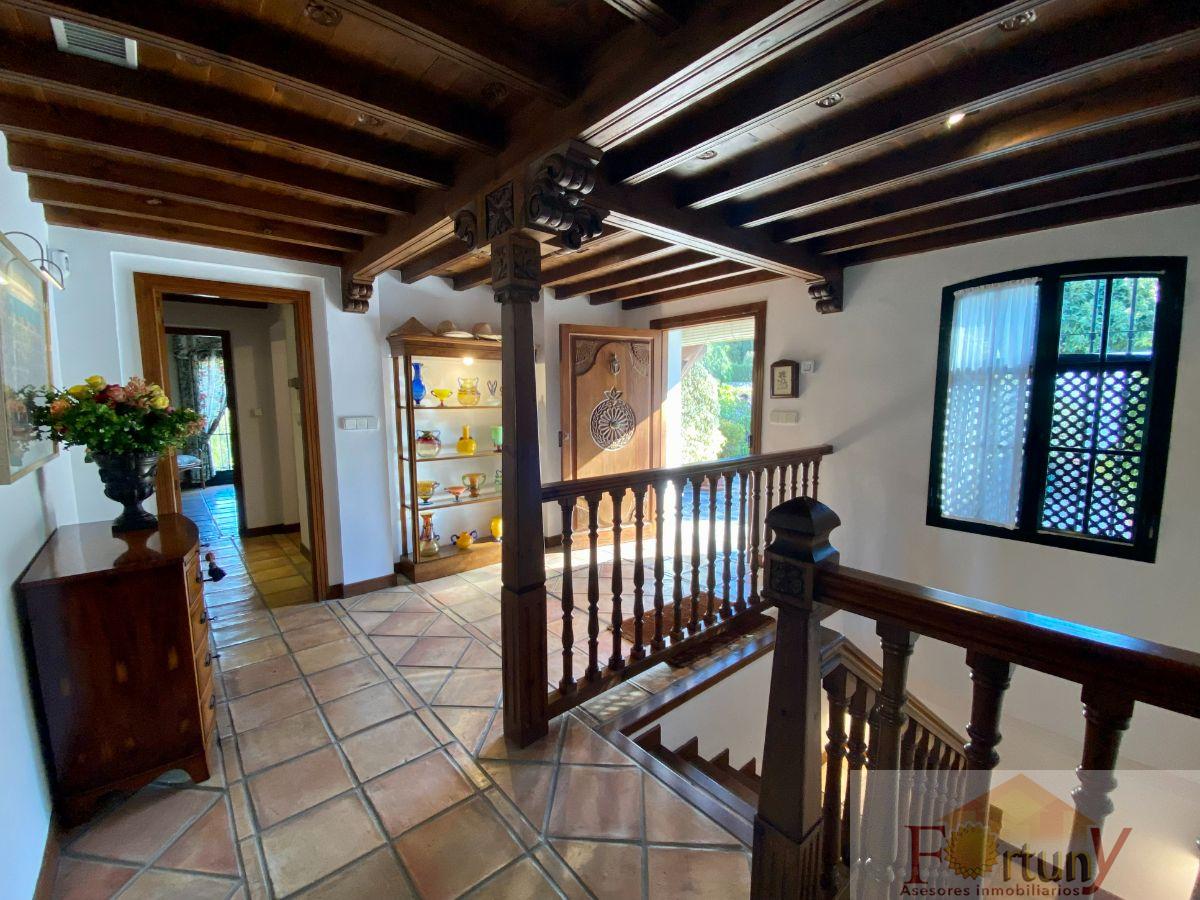 For sale of villa in La Herradura