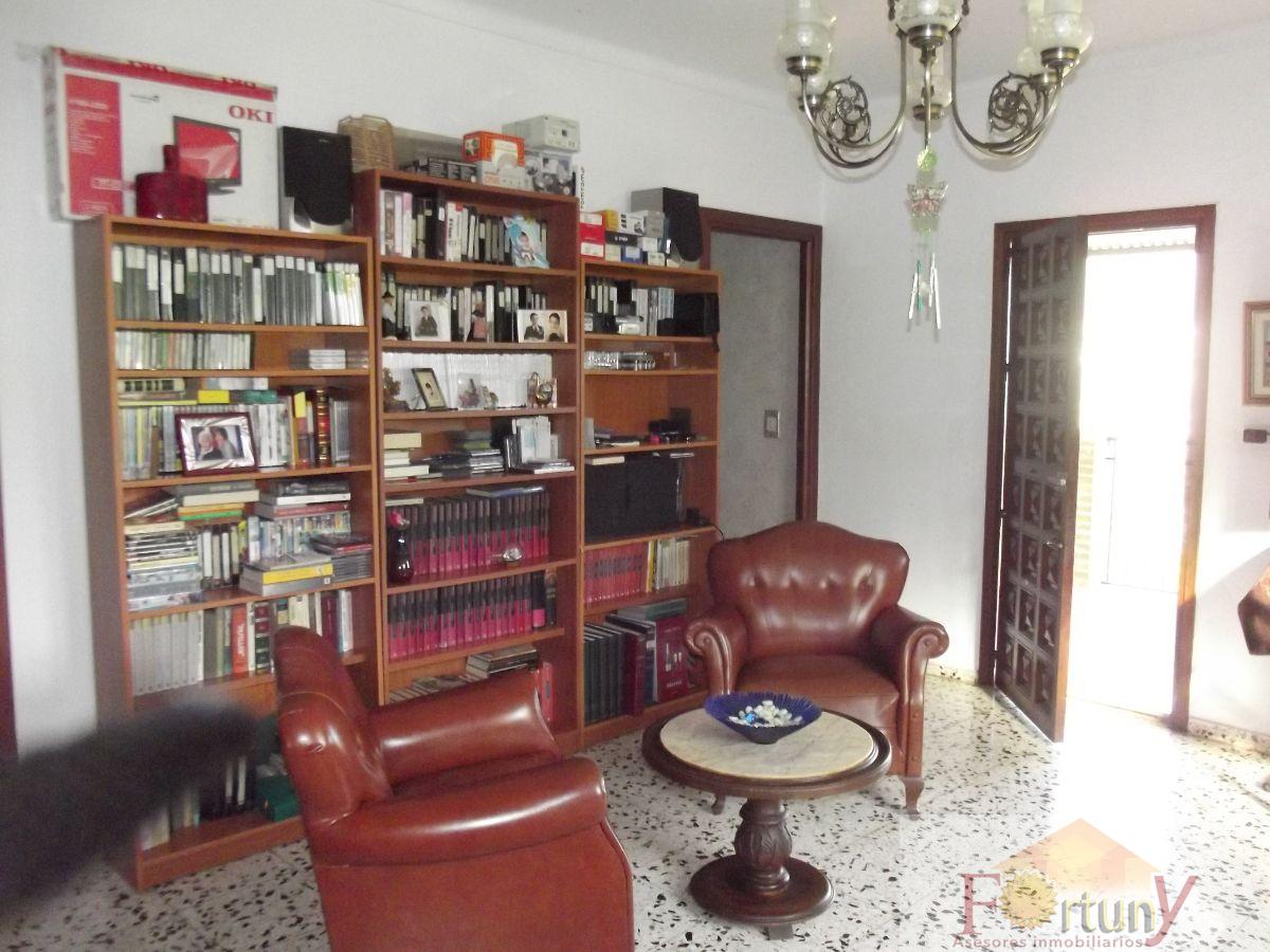 For sale of rural property in Alcaucín