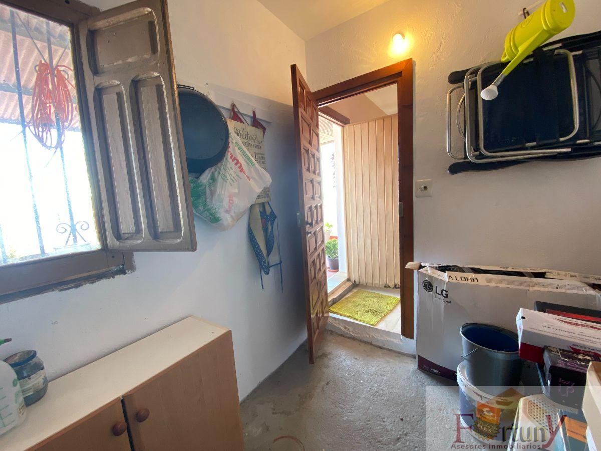 For sale of house in Salobreña