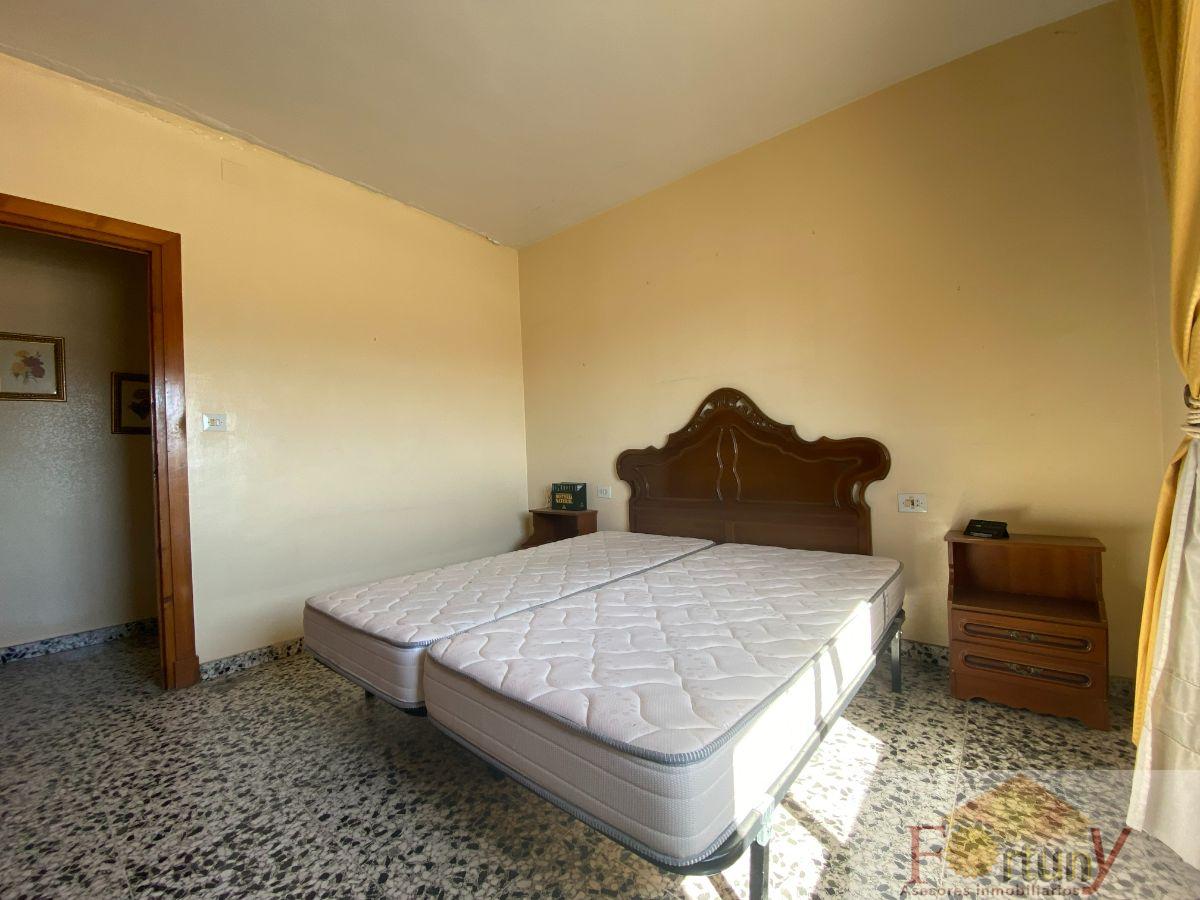 For sale of house in Salobreña