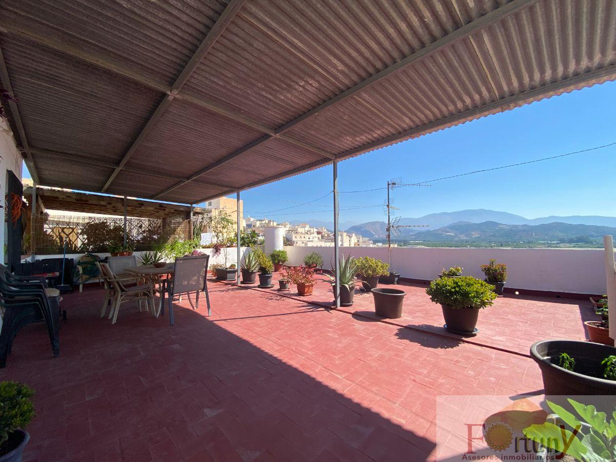 For sale of house in Salobreña