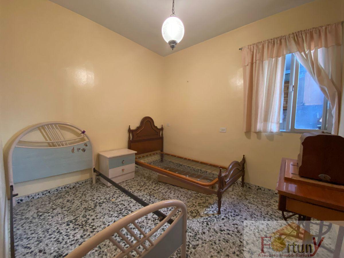 For sale of house in Salobreña