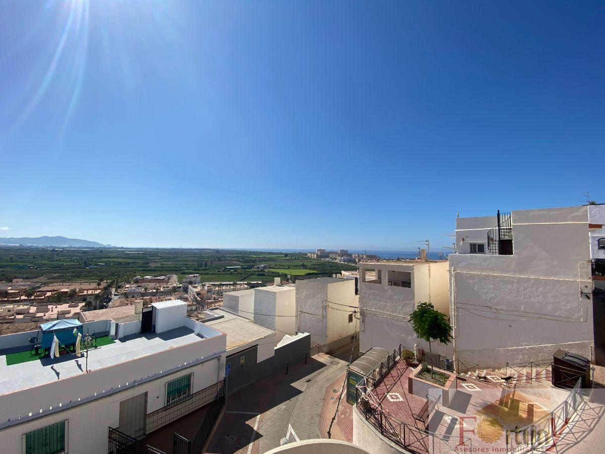 For sale of house in Salobreña