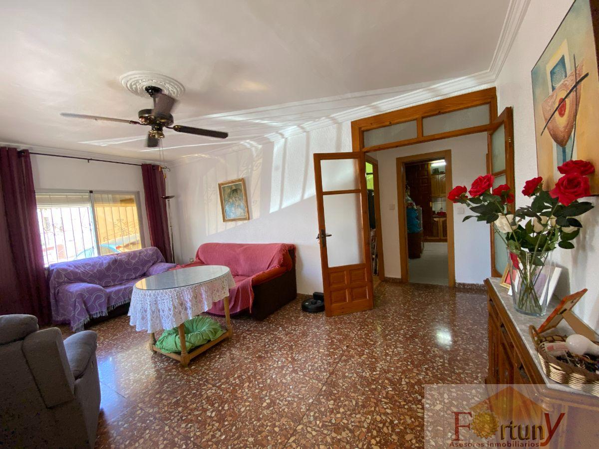 For sale of house in Salobreña