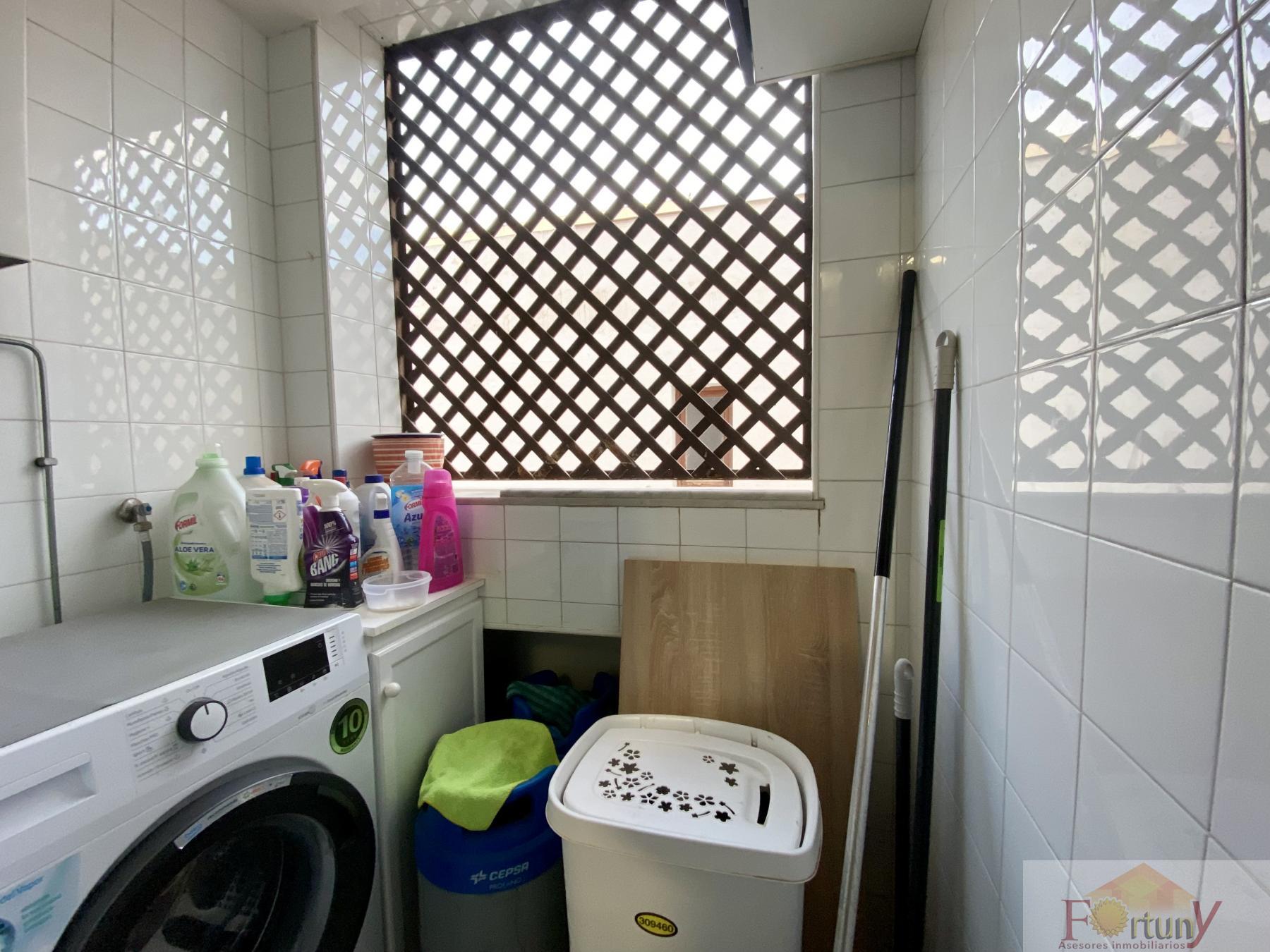For sale of apartment in Almuñécar