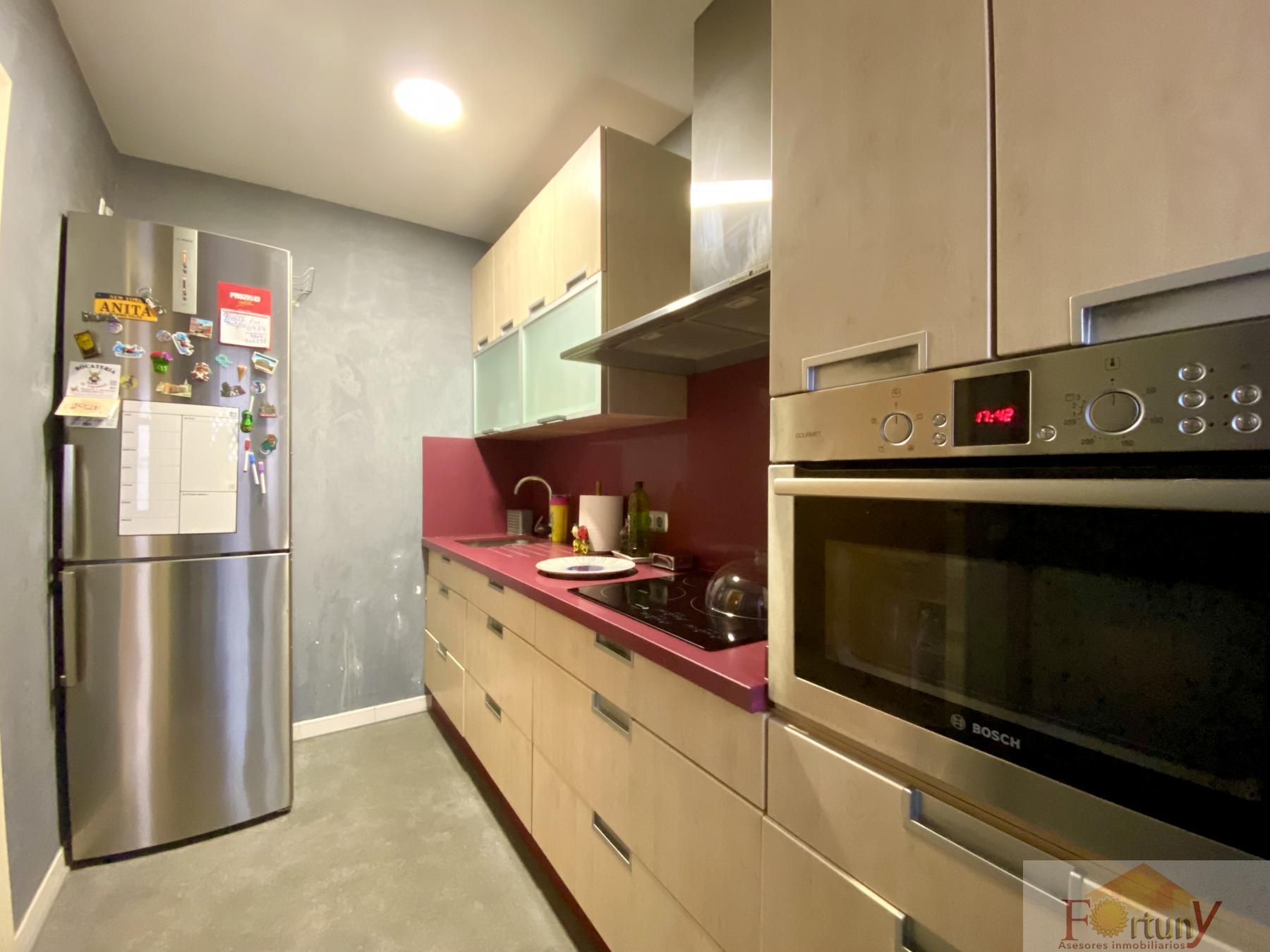 For sale of apartment in Almuñécar