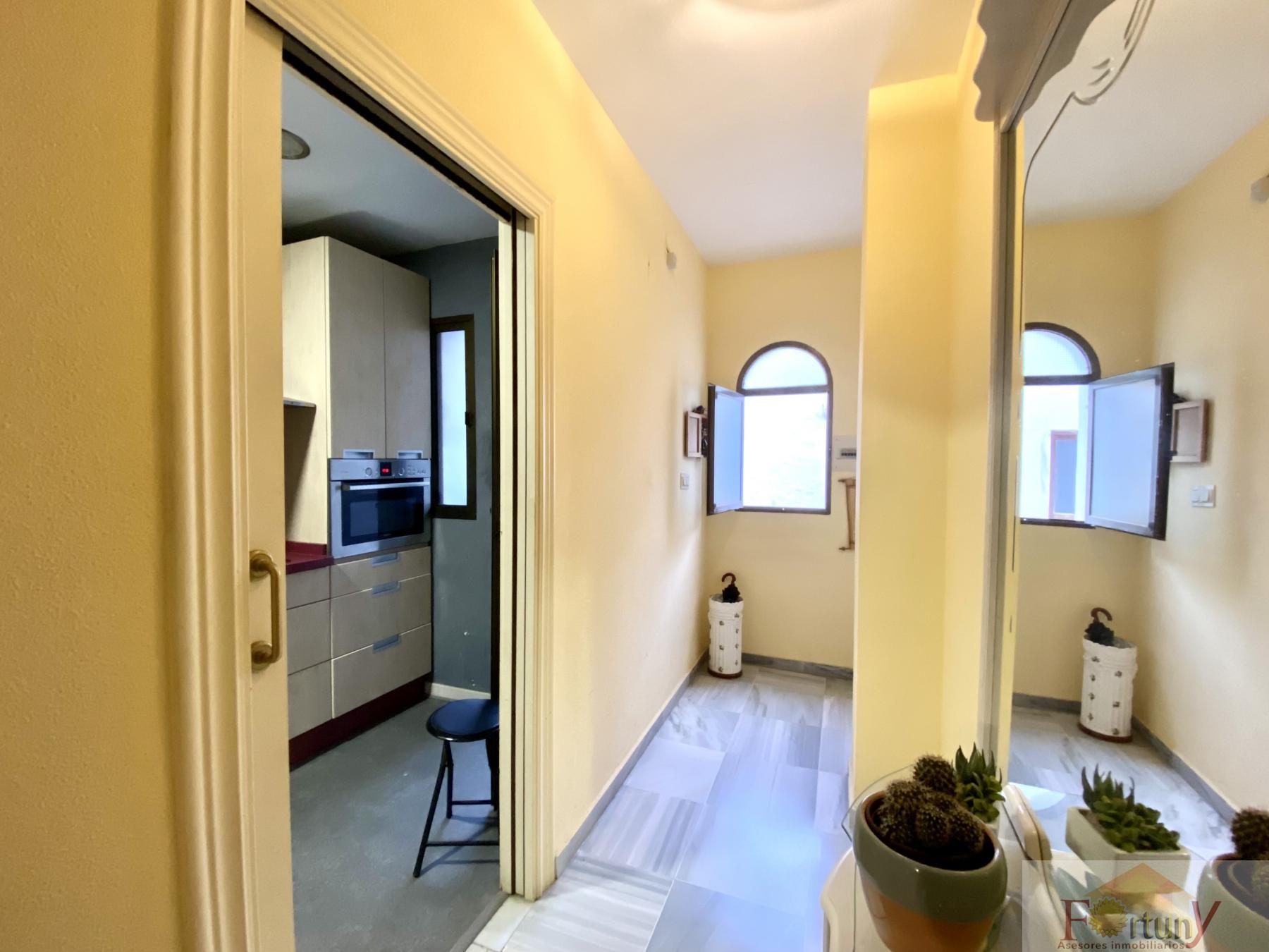 For sale of apartment in Almuñécar