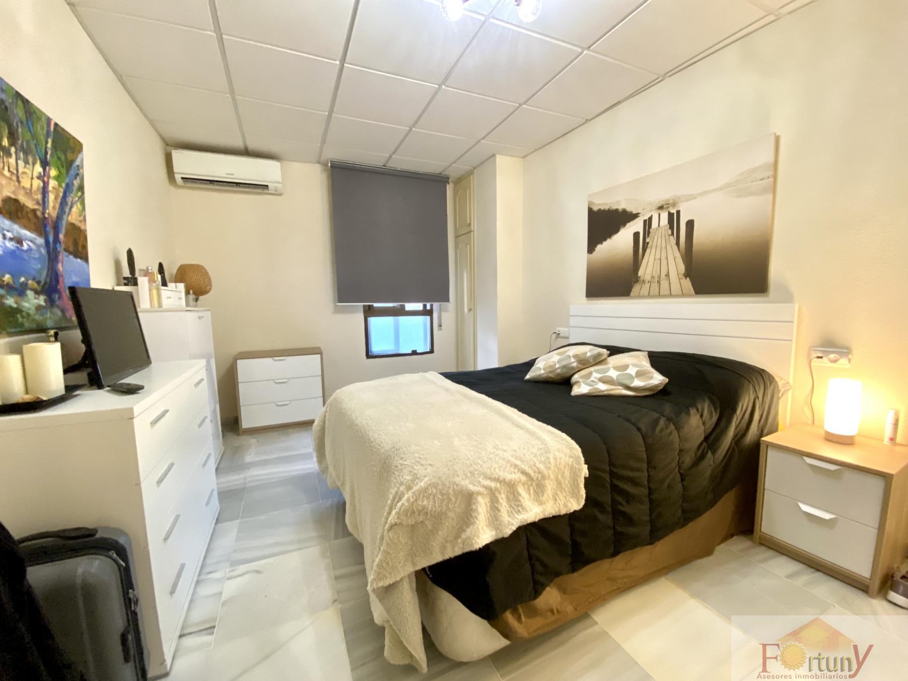 For sale of apartment in Almuñécar