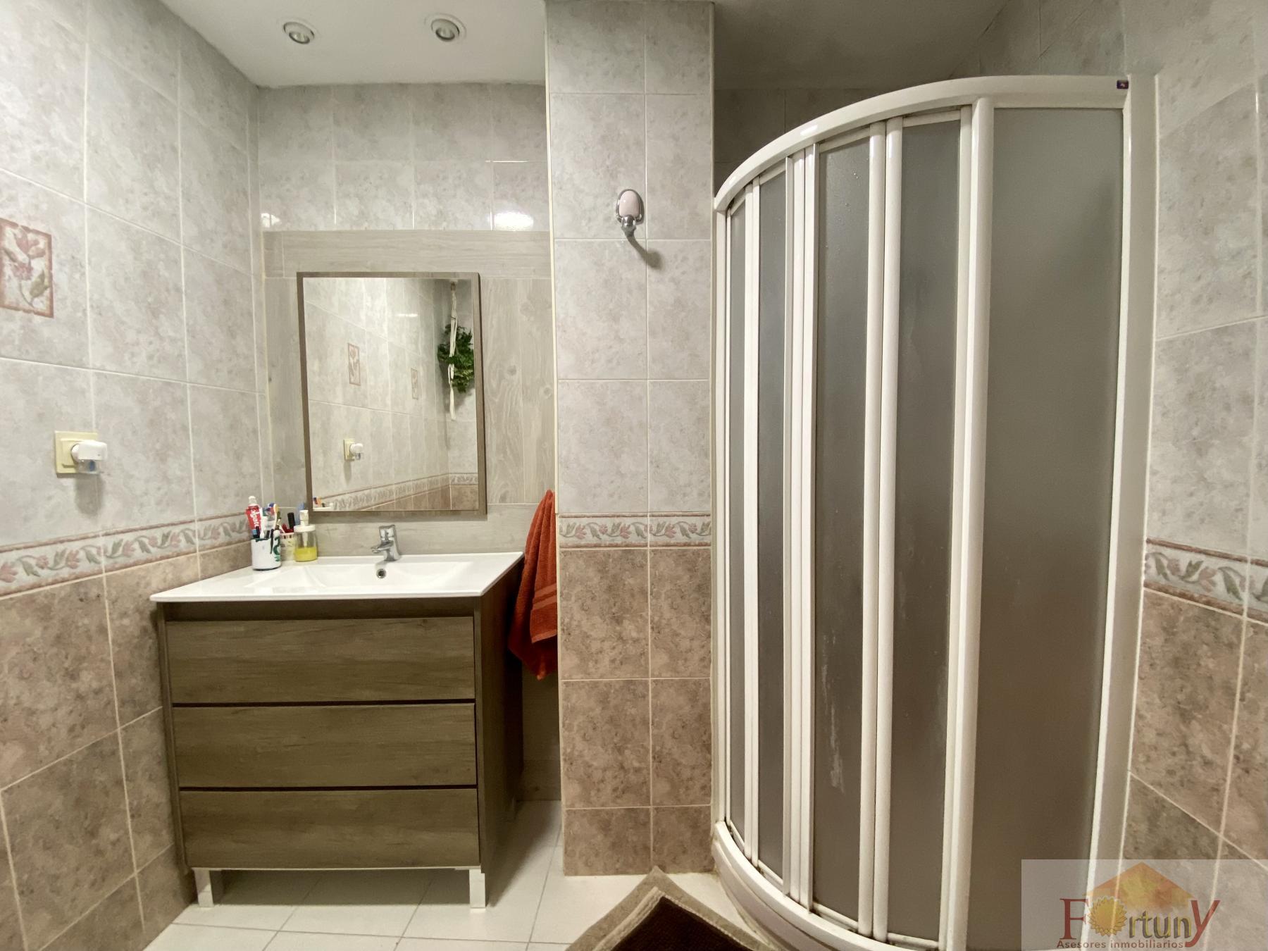 For sale of apartment in Almuñécar