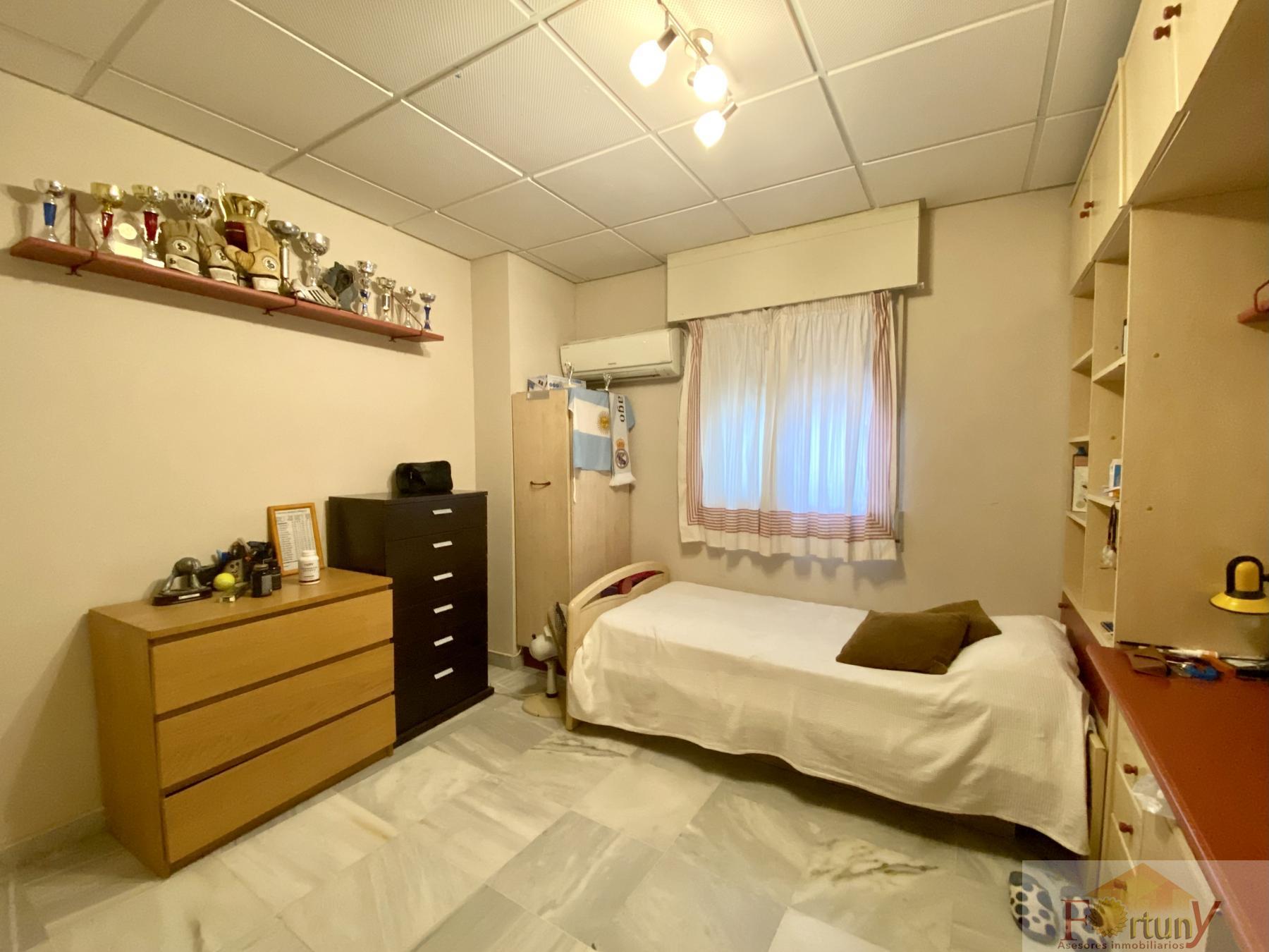For sale of apartment in Almuñécar