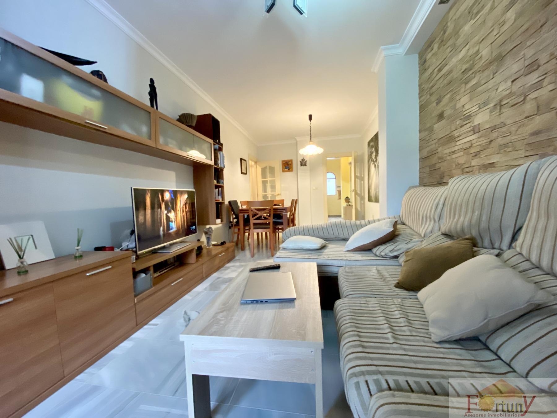 For sale of apartment in Almuñécar