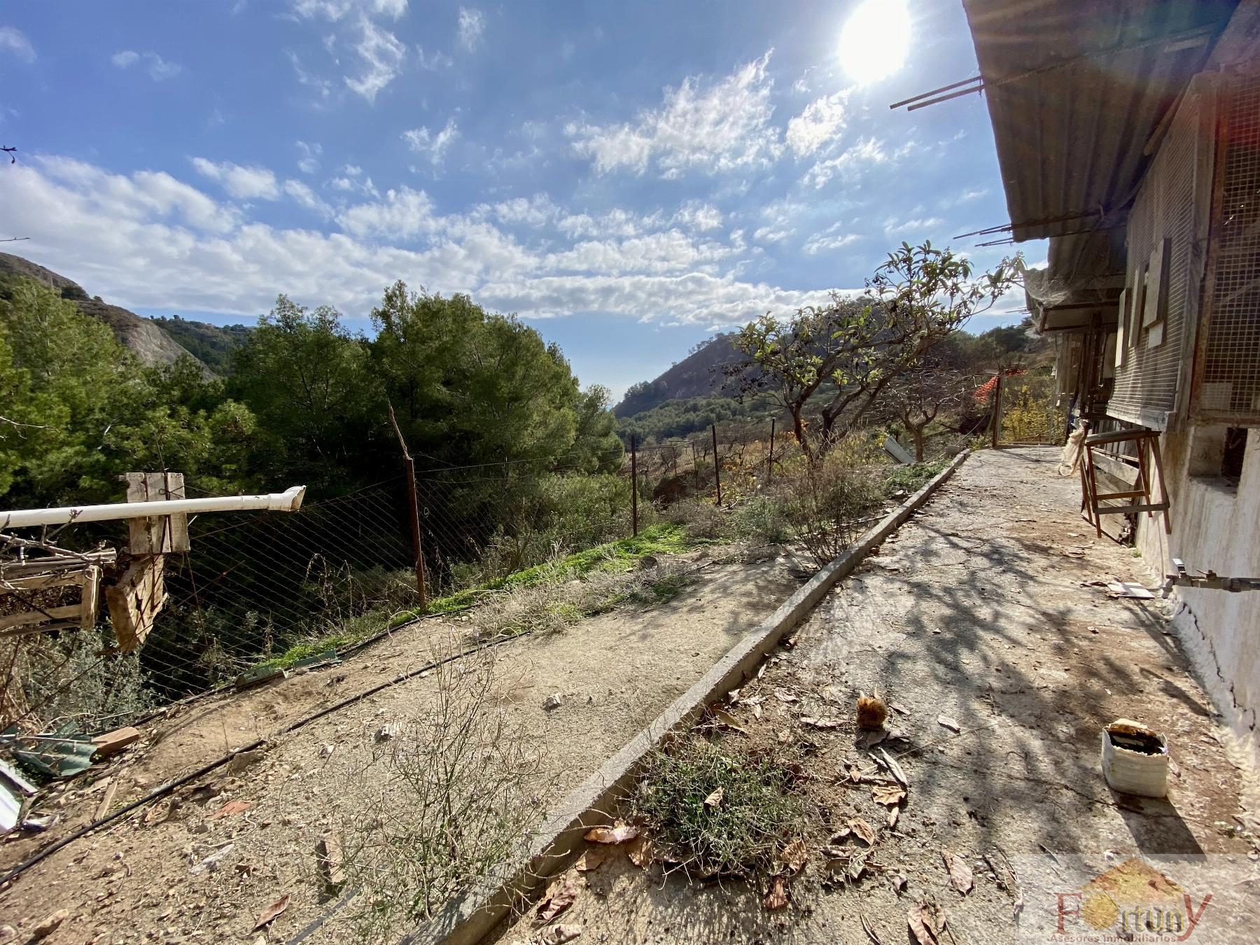 For sale of rural property in La Herradura