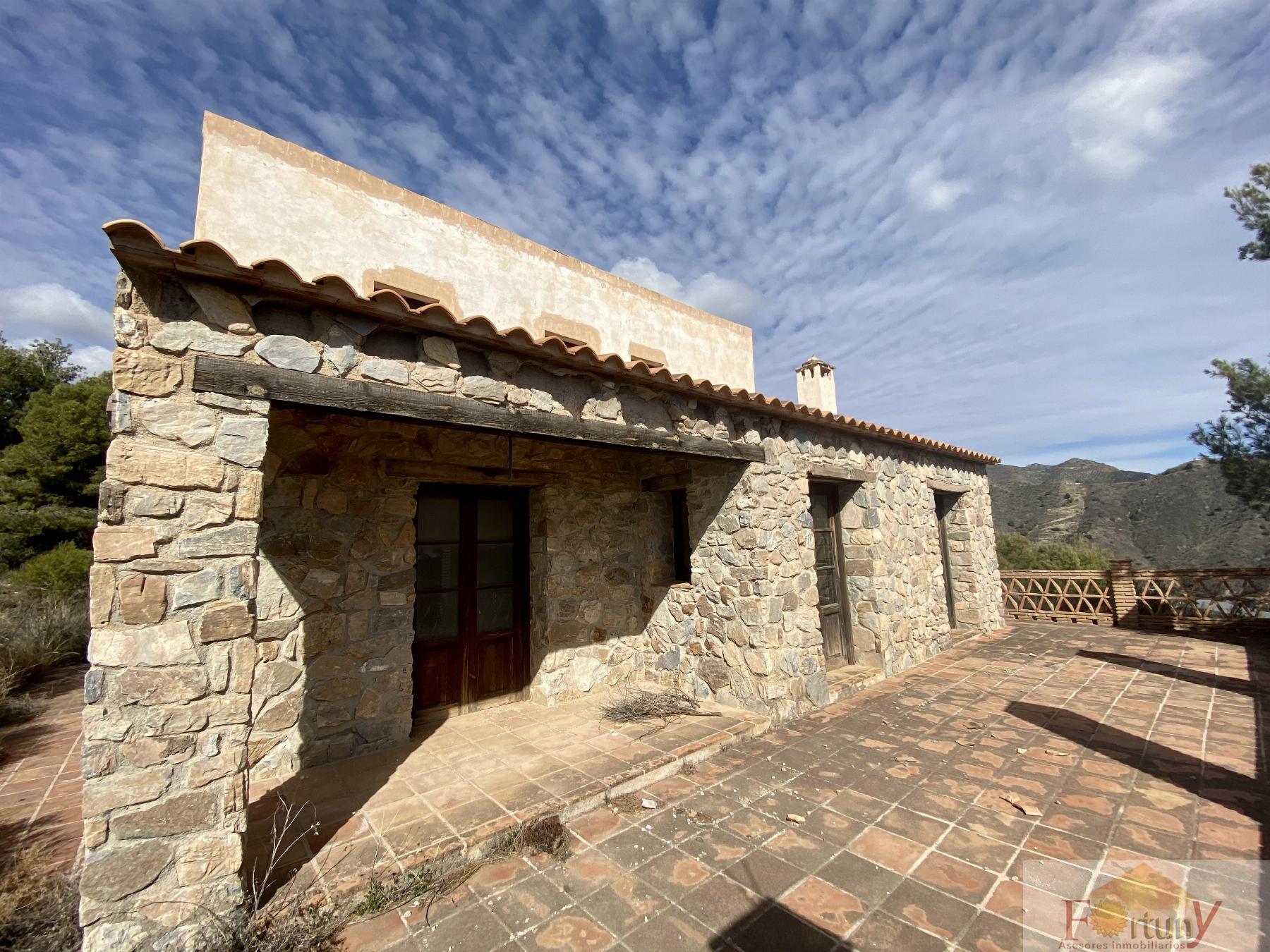 For sale of rural property in La Herradura