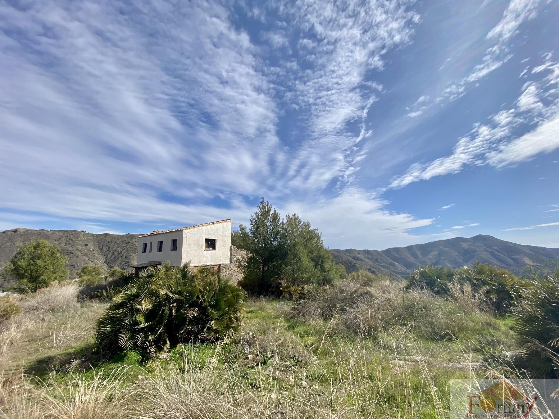 For sale of rural property in La Herradura