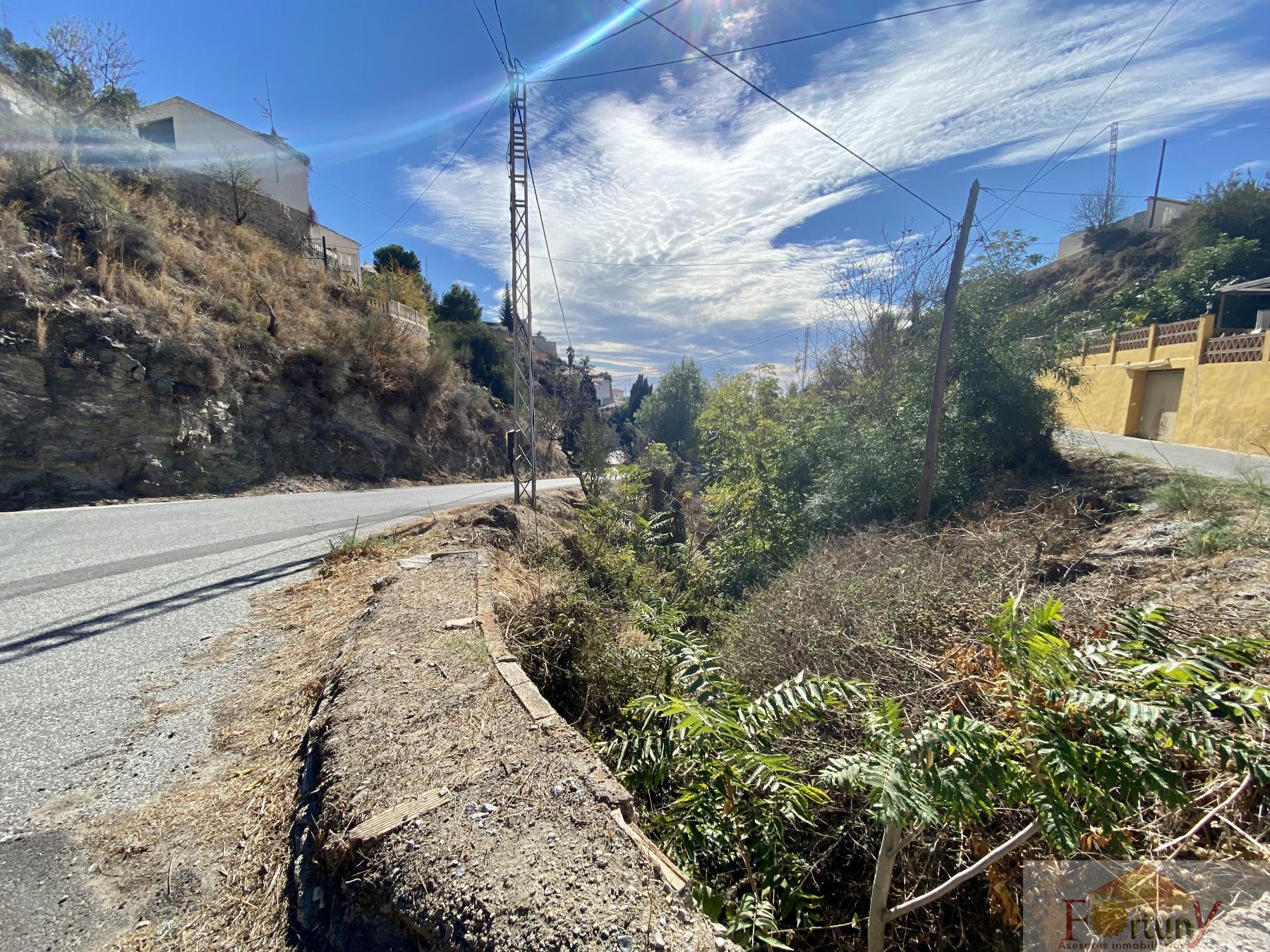 For sale of land in Almuñécar