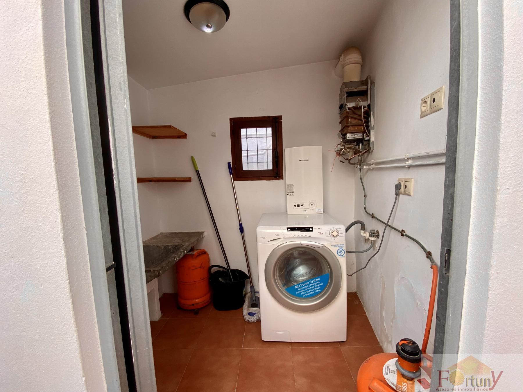 Venta de casa en Salobreña
