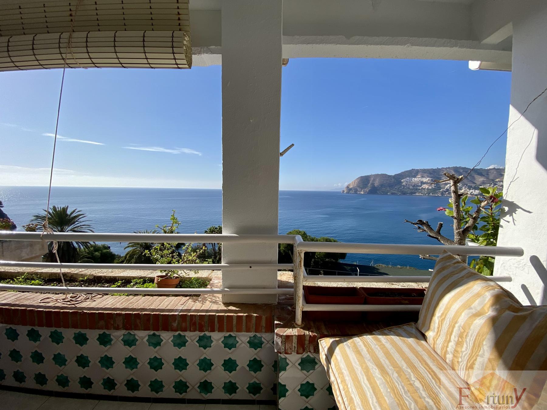For rent of apartment in La Herradura
