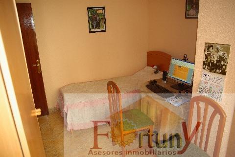 For sale of apartment in Almuñécar