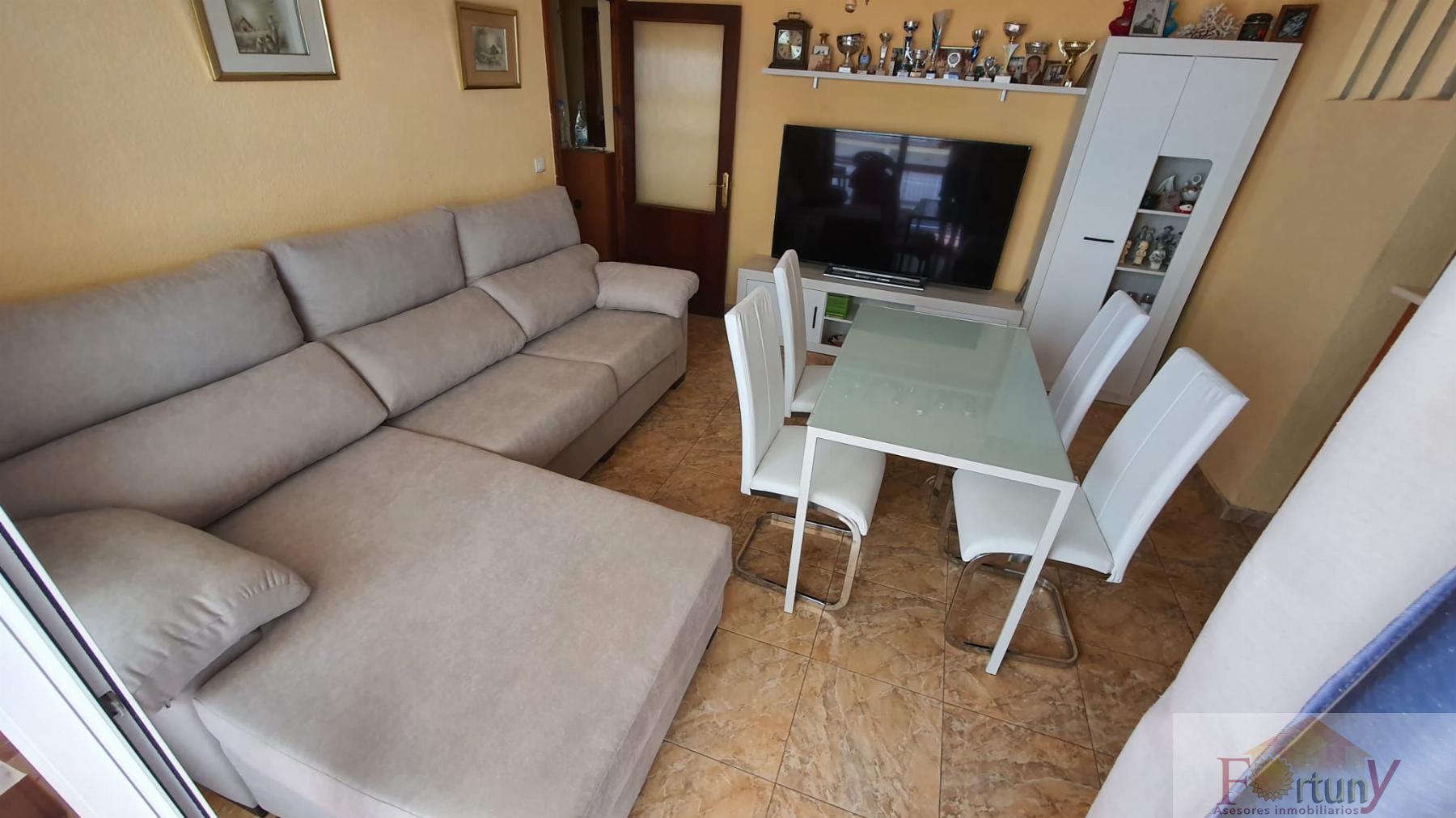 For sale of apartment in Almuñécar