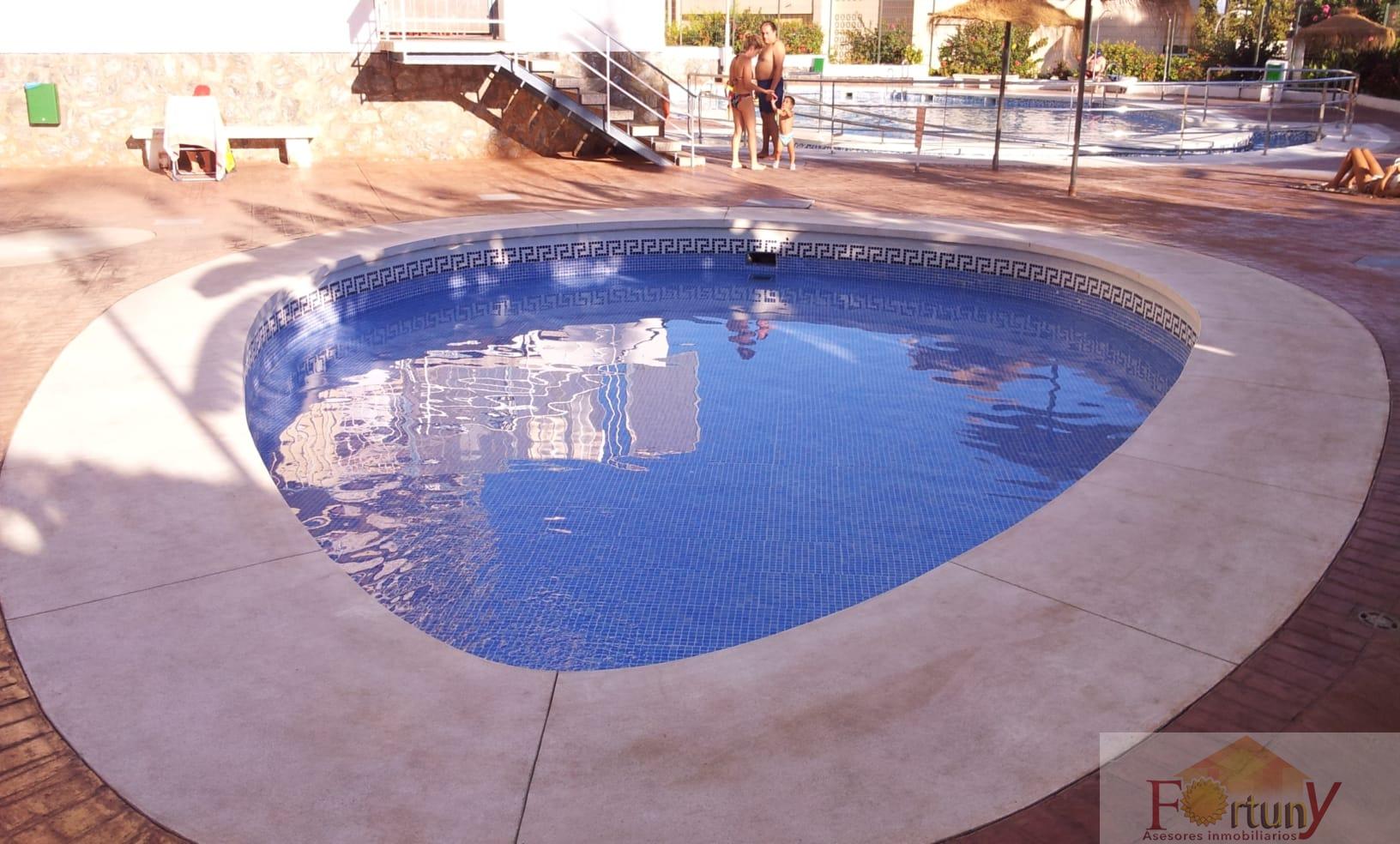 For sale of apartment in Almuñécar
