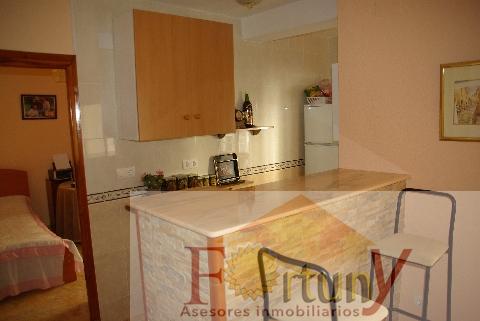 For sale of apartment in Almuñécar