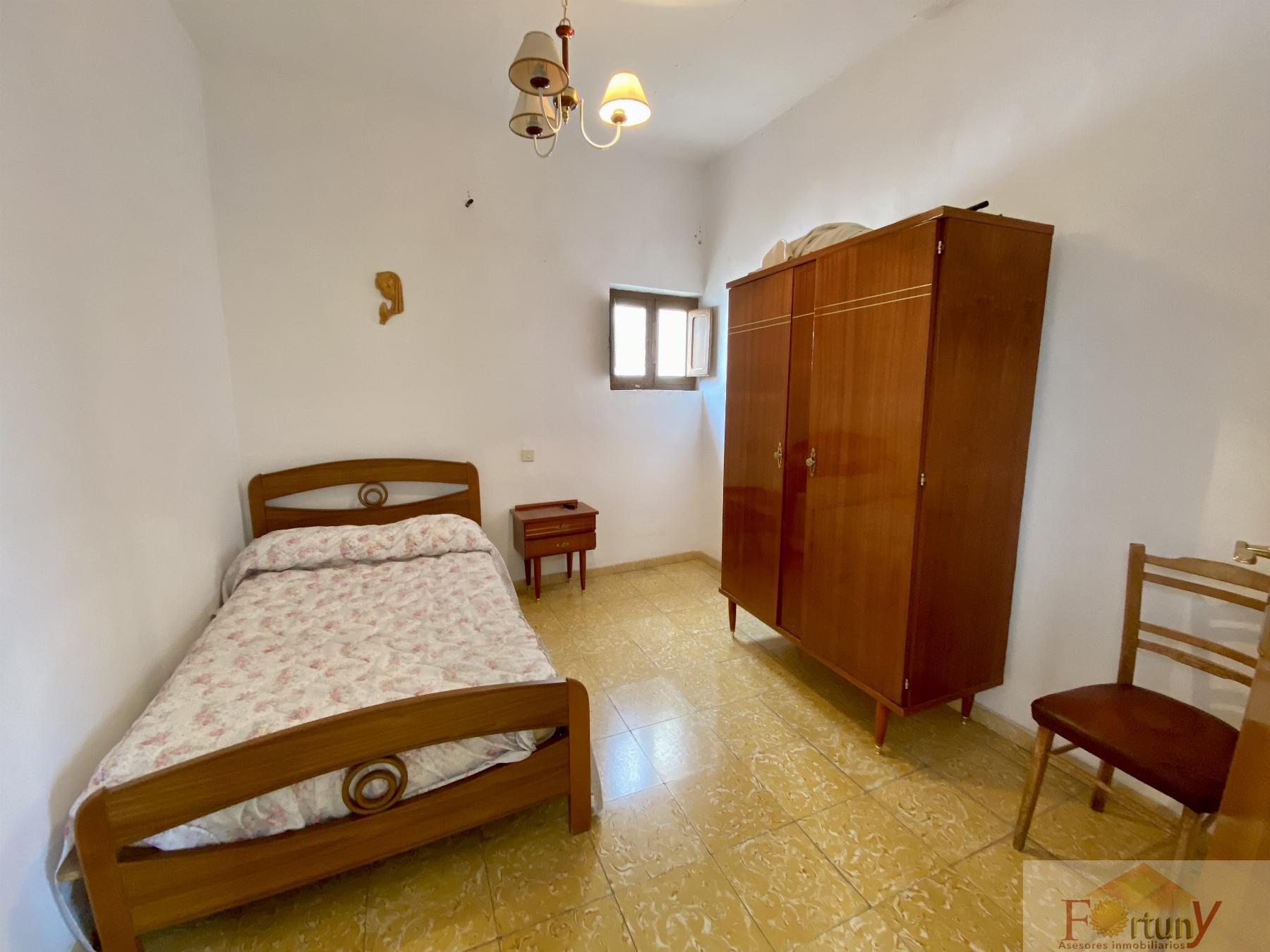 For sale of house in Itrabo