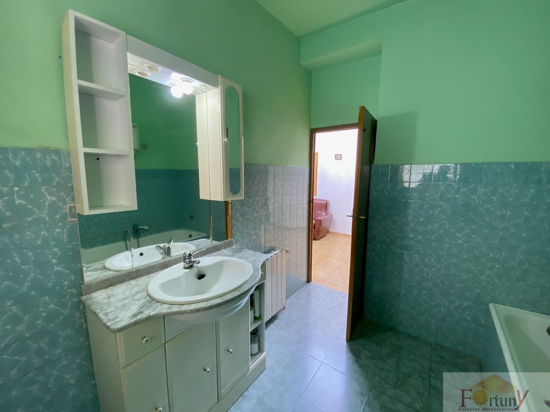 For sale of house in Itrabo