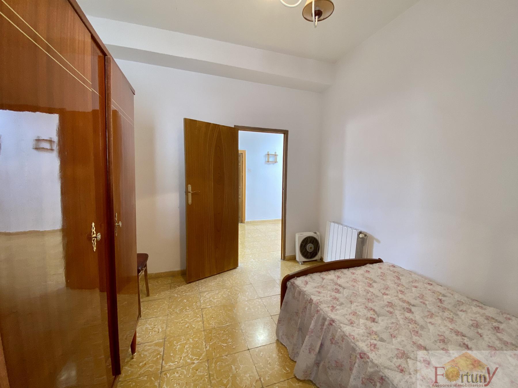 For sale of house in Itrabo