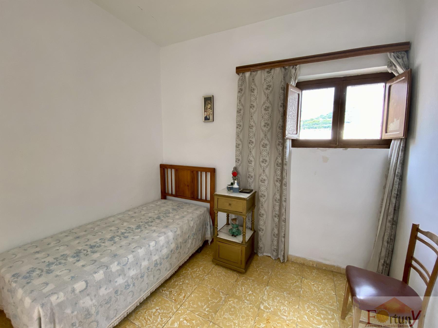 For sale of house in Itrabo