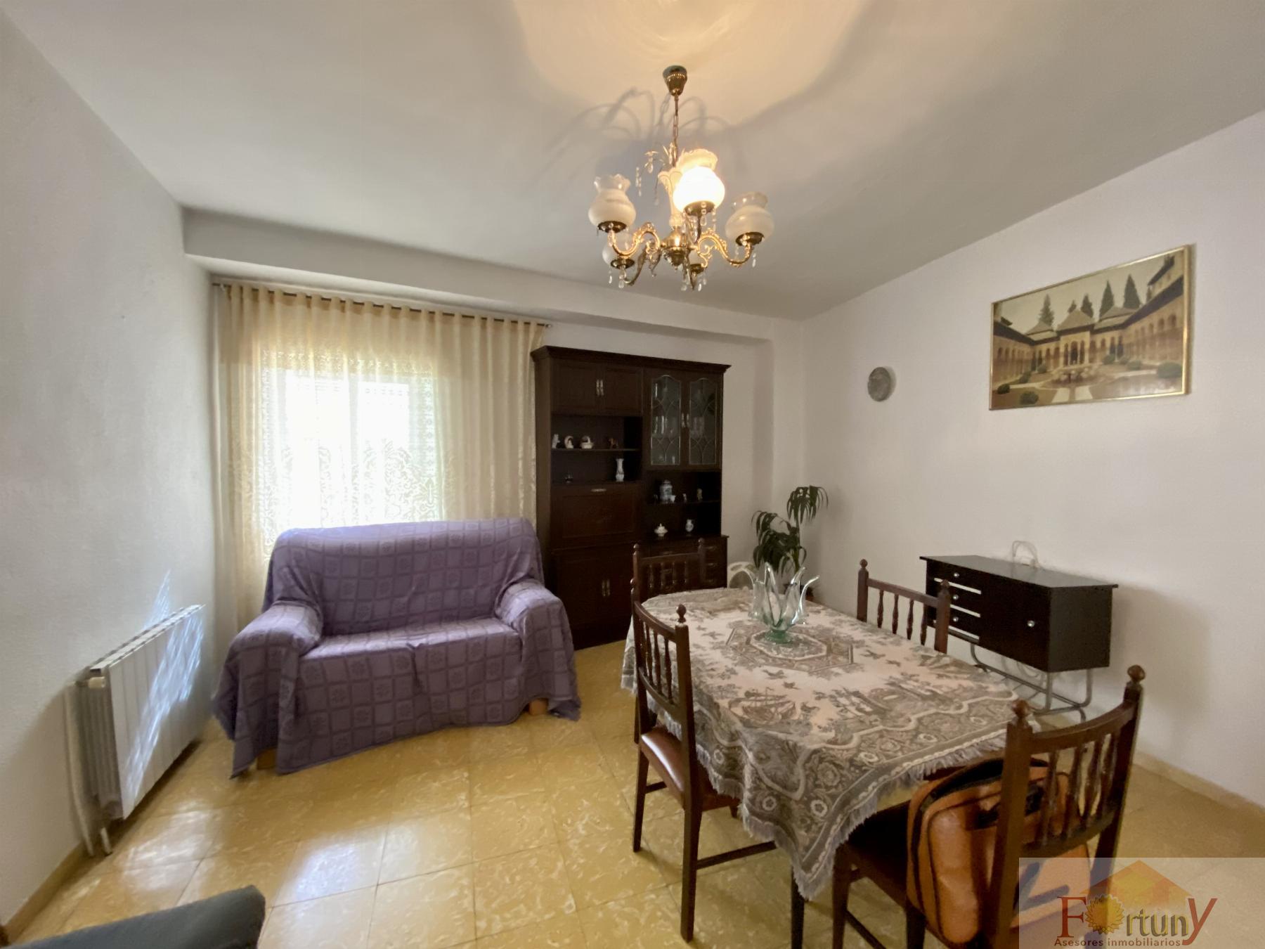 For sale of house in Itrabo