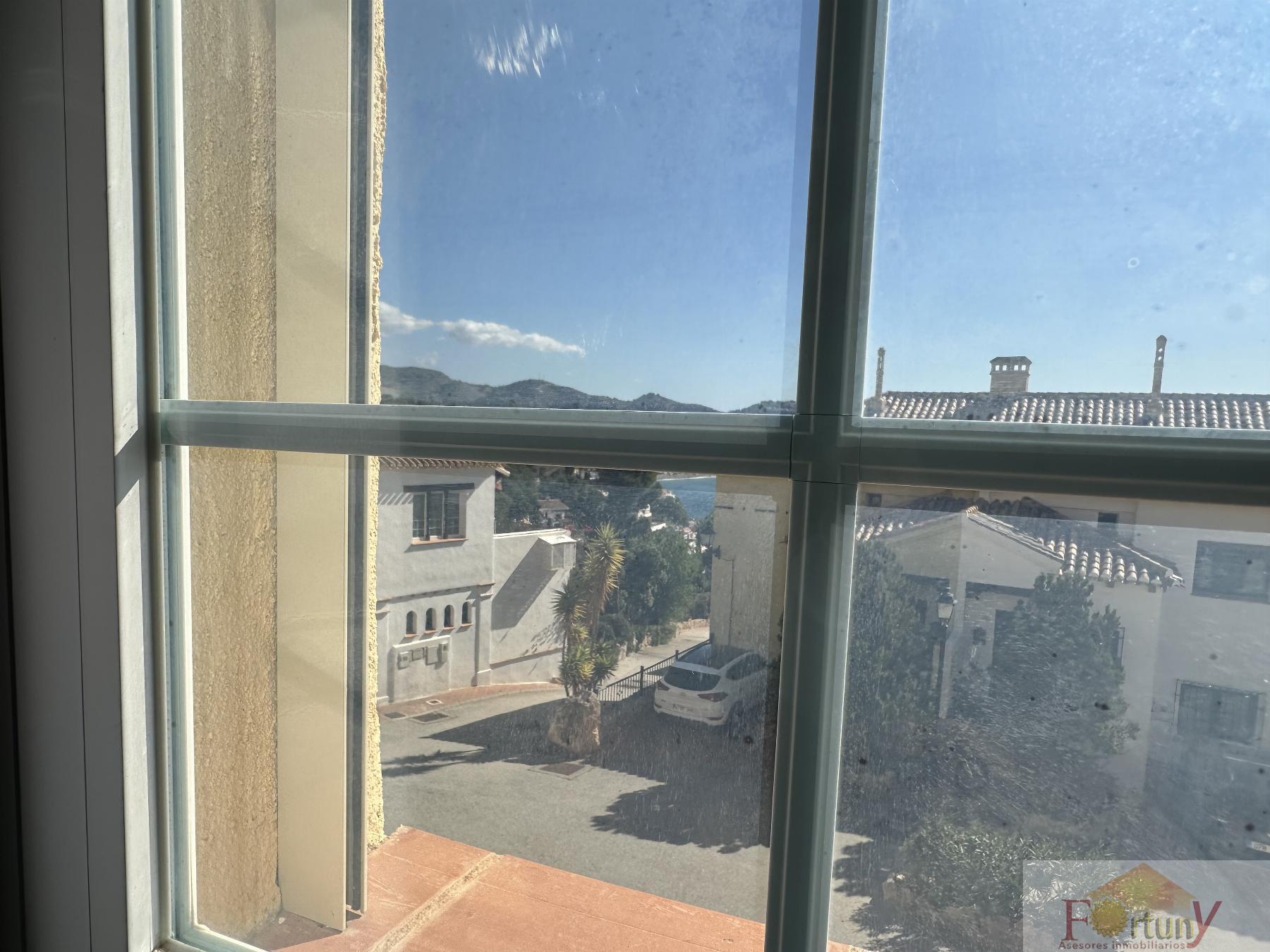For sale of house in La Herradura