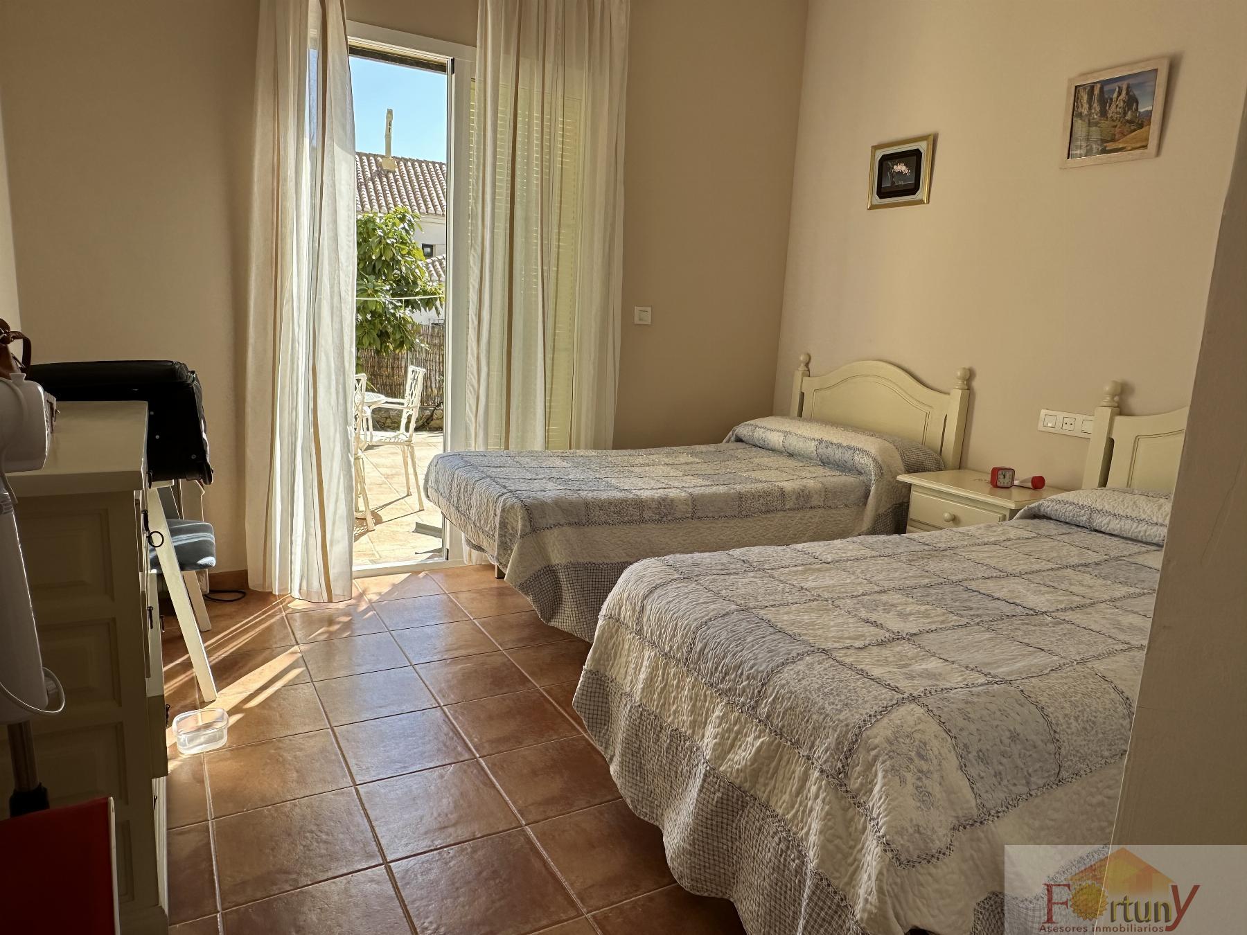 For sale of house in La Herradura