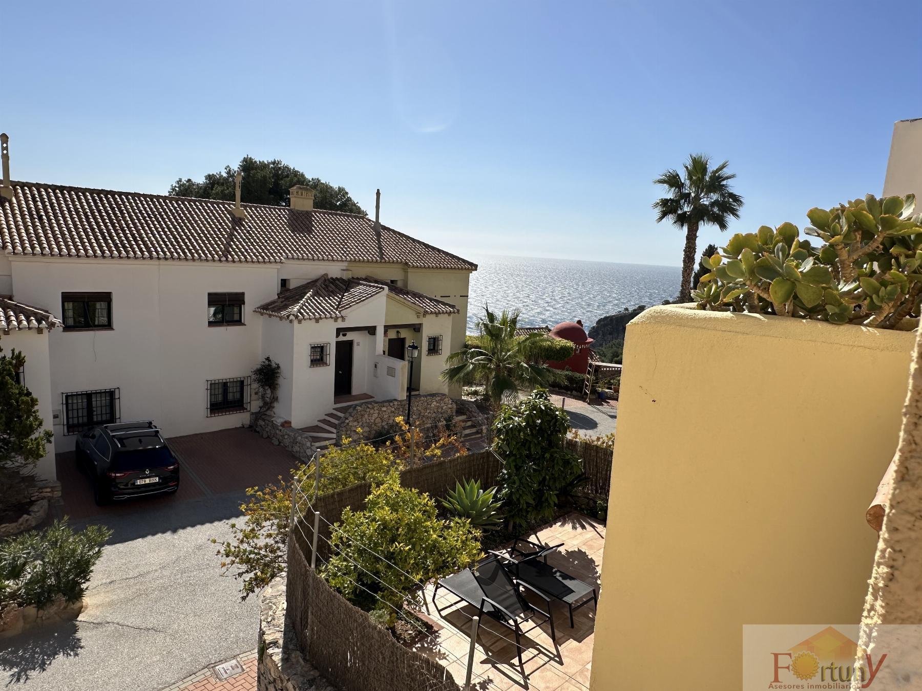 For sale of house in La Herradura