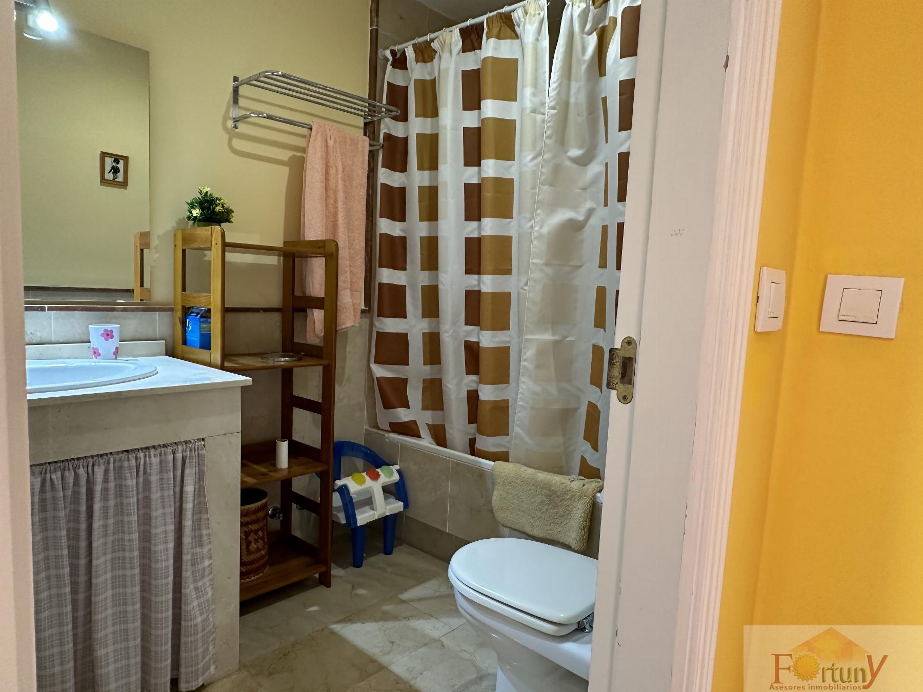 For sale of house in La Herradura