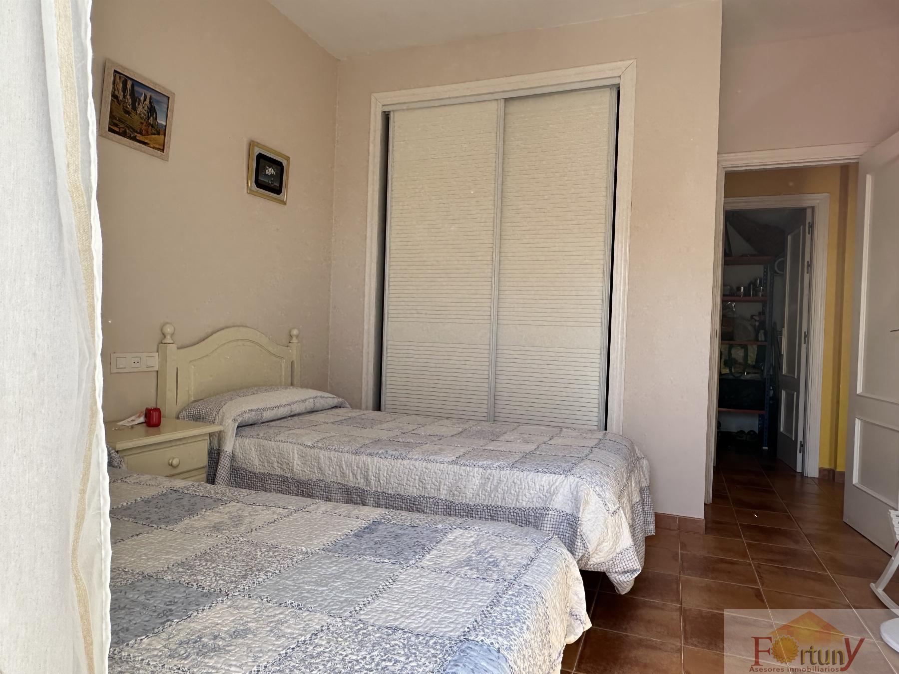 For sale of house in La Herradura