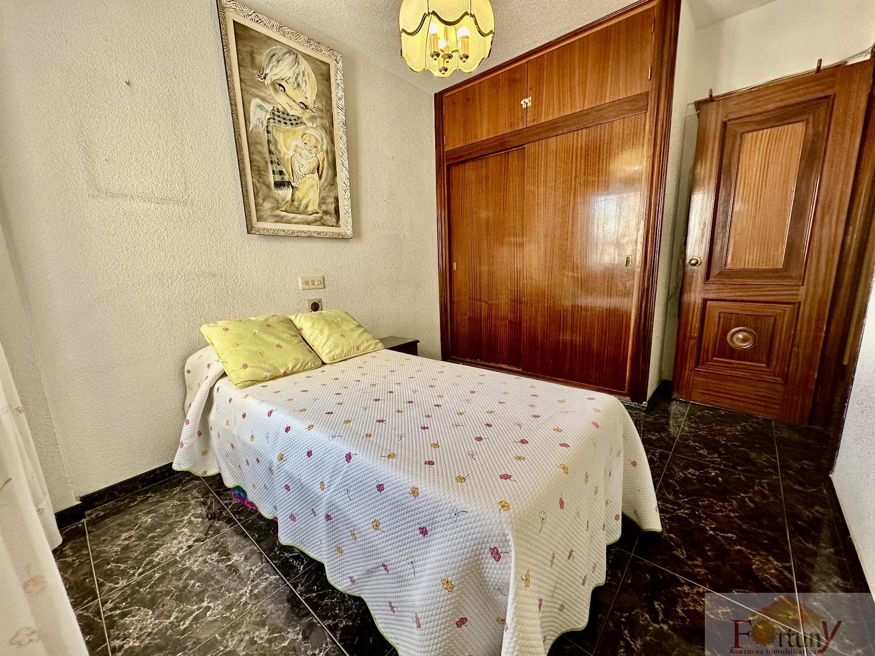 For sale of flat in Almuñécar
