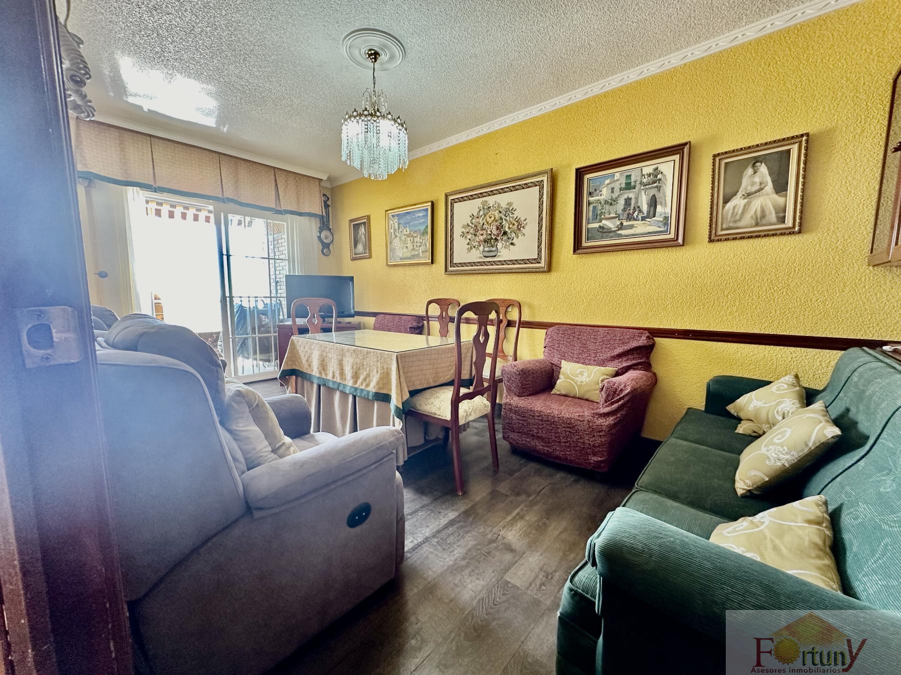 For sale of flat in Almuñécar