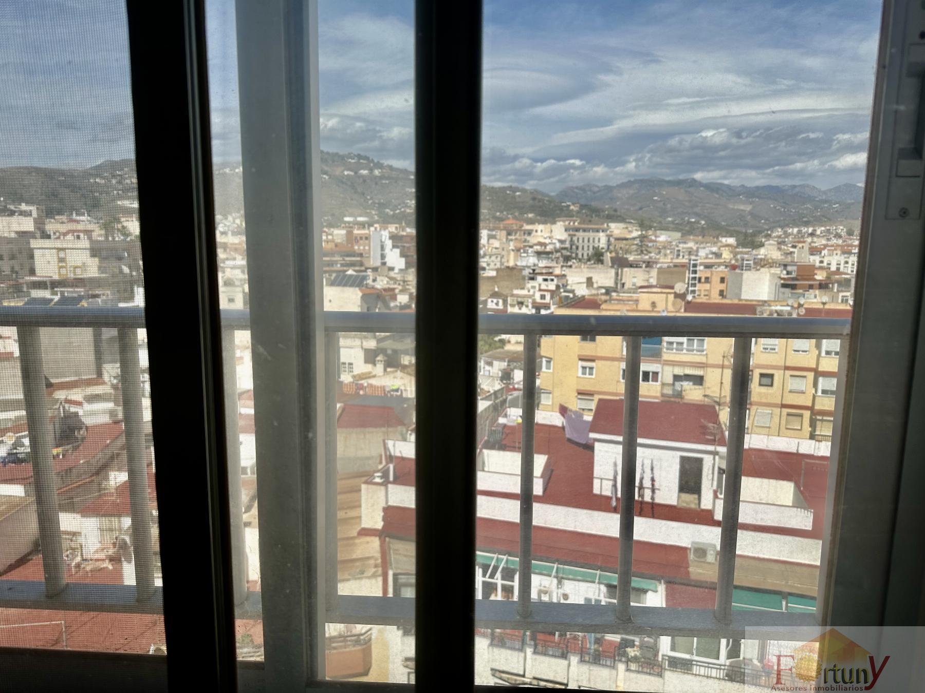 For sale of flat in Almuñécar