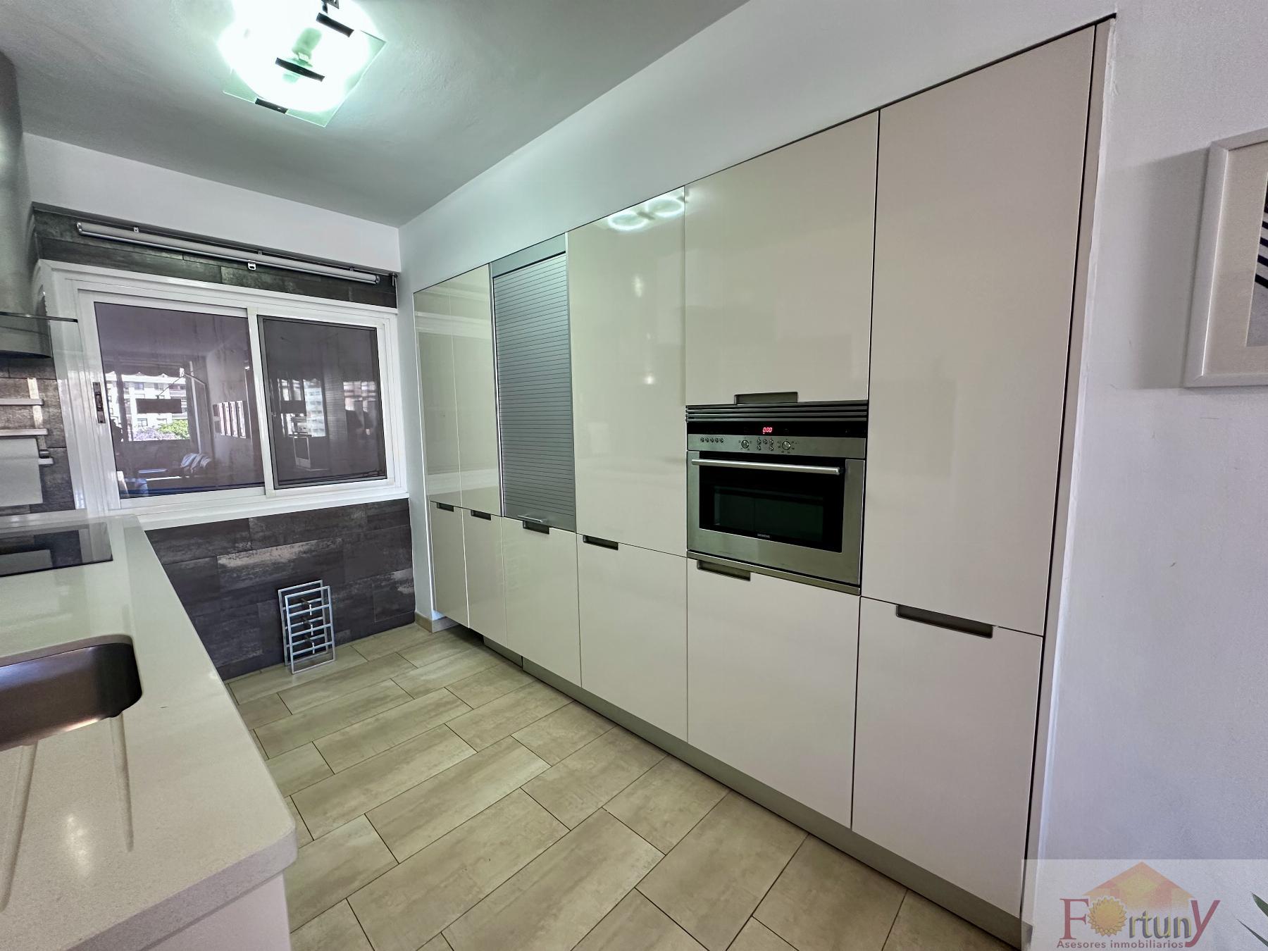 For sale of flat in Málaga